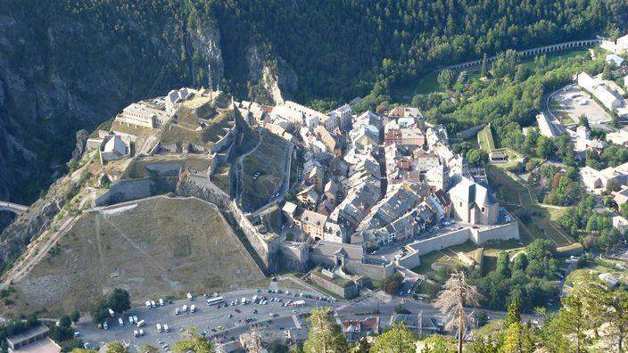 Breathtaking view of the Hautes-Alpes in Briançon